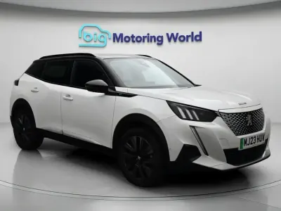 Used Peugeot 2008 Premium 100 kW (136 HP) 2023 White SUV