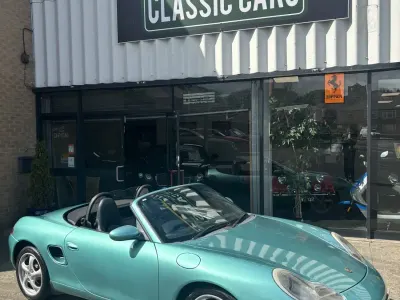 Usado Porsche Boxster 204 HP (150 kW) 1999 Turquesa Cabrios
