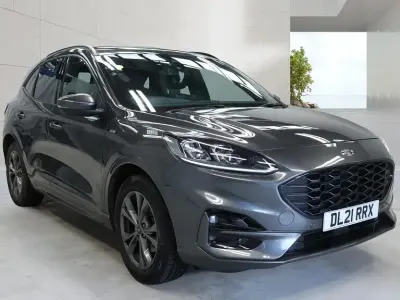 Begagnad Ford Kuga ST-Line 120 HK (88 kW) 2021 Grå SUV