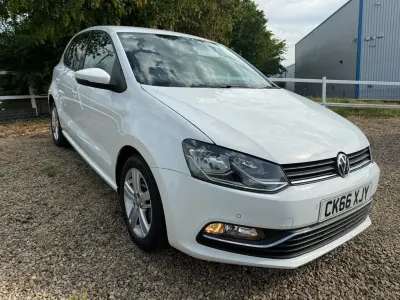 Used VW Polo Match 60 HP (44 kW) 2016 White Hatchback