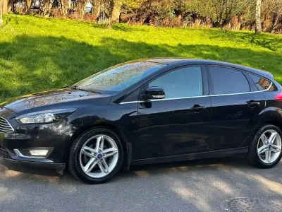 Used Ford Focus Titanium 125 HP (91 kW) 2015 Black Hatchback