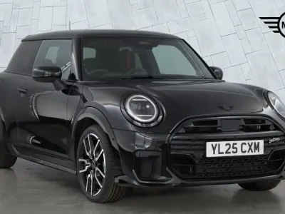 Used Mini Cooper Hatch 113 kW (154 HP) 2025 Black Hatchback