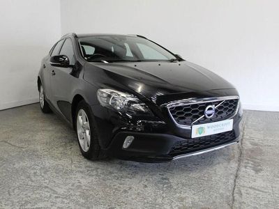 Used Volvo V60 R-Design 115 HP (84 kW) 2014 Black Estate