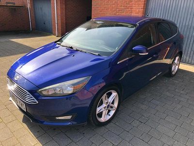 Used Ford Focus Zetec 95 HP (69 kW) 2016 Blue Hatchback