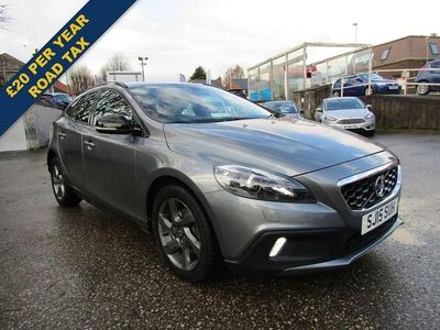 Usado Volvo V40 115 HP (84 kW) 2015 Cinzento Citadino