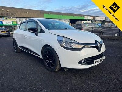 Used Renault Clio IV Dynamique 90 HP (66 kW) 2013 White Hatchback