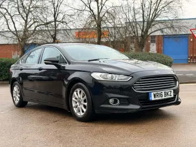 Używany Ford Mondeo Titanium 120 KM (88 kW) 2016 Czarny Hatchback