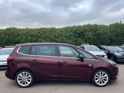 Used Vauxhall Zafira Elite 140 HP (102 kW) 2018 Red MPV