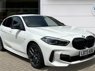 Used BMW 118 M Sport 134 HP (98 kW) 2023 White Hatchback