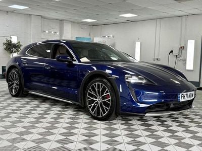 Usado Porsche Taycan Cross Turismo 419 kW (571 HP) 2021 Azul Carrinha