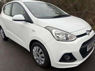 Used Hyundai i10 SE 66 HP (48 kW) 2016 White Hatchback