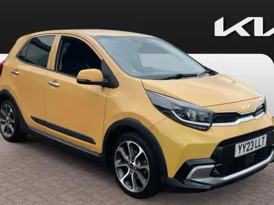 Used Kia Picanto X-Line 67 HP (49 kW) 2023 Yellow Hatchback