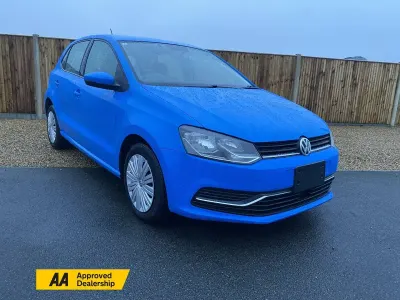 Used VW Polo SE 90 HP (66 kW) 2015 Blue Hatchback