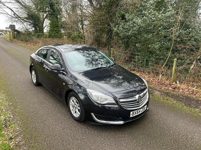 Used Vauxhall Insignia Design Edition 163 HP (119 kW) 2014 Black Hatchback