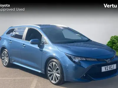 Used Toyota Corolla Design 122 HP (89 kW) 2020 Denim blue (metallic paint) Estate
