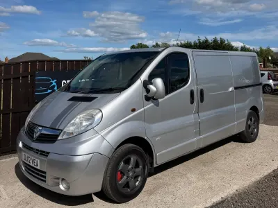 Used Vauxhall Vivaro Sportive 115 HP (84 kW) 2012 Silver MPV