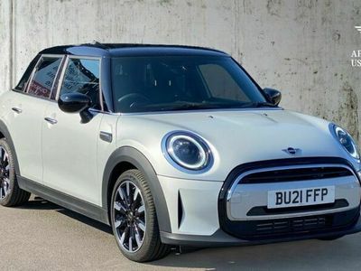Usado Mini Cooper Exclusive 134 CV (98 kW) 2021 Plateado Utilitario