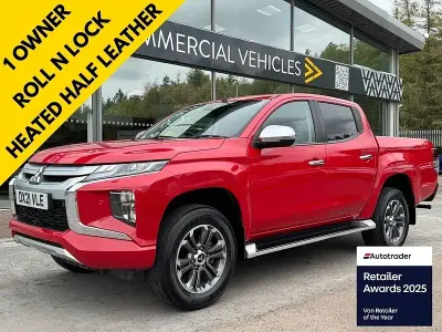 Used Mitsubishi L200 150 HP (110 kW) 2021 Red Pickup