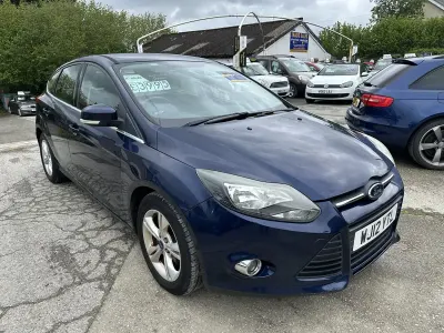Used Ford Focus Zetec 2012 Blue Hatchback