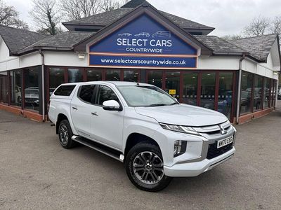 Used Mitsubishi L200 150 HP (110 kW) 2021 White Pickup