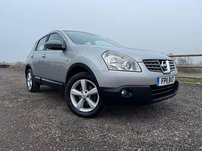 Used Nissan Qashqai Tekna 141 HP (103 kW) 2011 Silver SUV