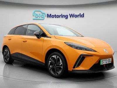 Used MG MG4 EV Trophy 150 kW (204 HP) 2022 Orange Hatchback