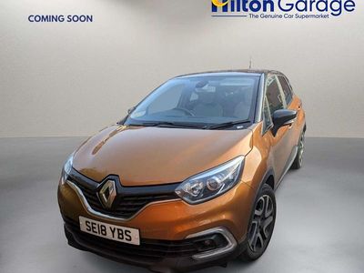 Used Renault Captur Iconic 90 HP (66 kW) 2018 Orange and black SUV