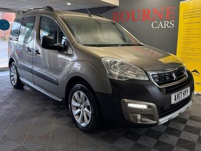 Used Peugeot Partner Tepee Outdoor 110 HP (80 kW) 2017 Bronze MPV