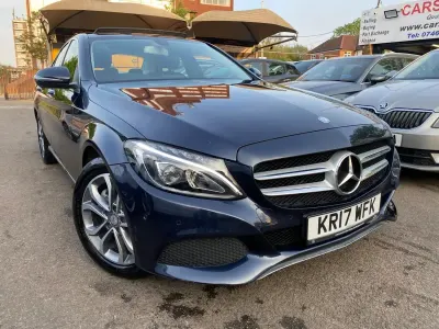 Usado Mercedes C200 Premium 2017 Azul Sedan