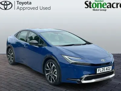 Used Toyota Prius 220 HP (161 kW) 2025 Blue Hatchback