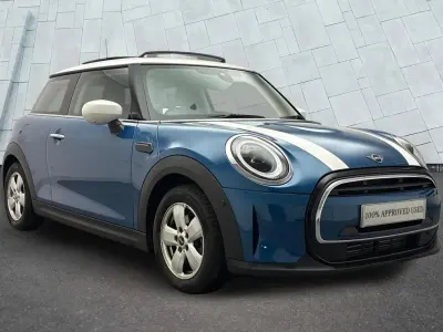 Used Mini Cooper Classic 134 HP (98 kW) 2023 Blue Hatchback