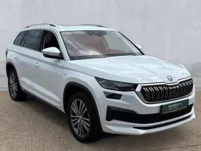 Used Skoda Kodiaq LAURIN & KLEMENT 150 HP (110 kW) 2023 Moon white metallic SUV