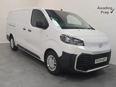Used Toyota Proace 145 HP (106 kW) 2024 White MPV