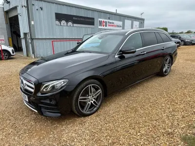 Begagnad Mercedes E220 AMG line 2016 Svart Kombi