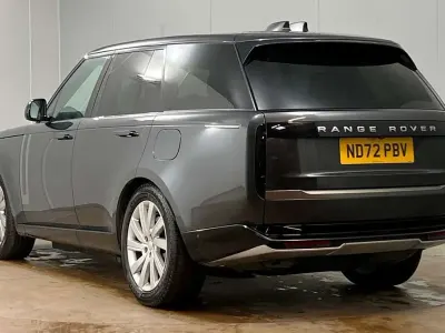 Begagnad Land Rover Range Rover SE 434 HK (319 kW) 2022 Grå SUV