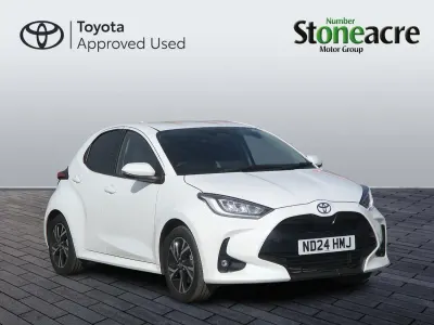 Used Toyota Yaris Design 116 HP (85 kW) 2024 White Hatchback