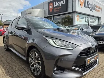 Second-hand Toyota Yaris Hybrid 2022