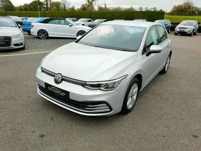 Used VW Golf VIII Life 115 HP (84 kW) 2022 Silver Hatchback