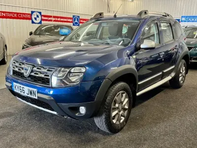 Used Dacia Duster Lauréate 110 HP (80 kW) 2016 Blue SUV