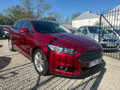 Używany Ford Mondeo Titanium 150 KM (110 kW) 2015 Czerwony Kombi