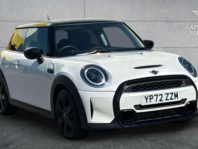 Used Mini Cooper S Classic 176 HP (129 kW) 2022 White Hatchback