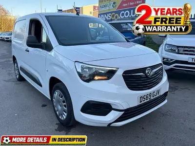 Used Vauxhall Combo Sportive 75 HP (55 kW) 2019 White MPV