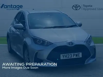 Used Toyota Yaris 113 HP (83 kW) 2023 Silver Hatchback