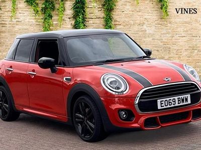 Begagnad Mini Cooper Hatch 134 HK (98 kW) 2019 Orange Halvkombi