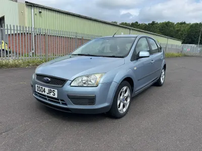 Used Ford Focus 98 HP (72 kW) 2006 Blue Hatchback