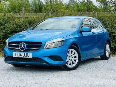 Used Mercedes A180 SE 2014 Blue Hatchback
