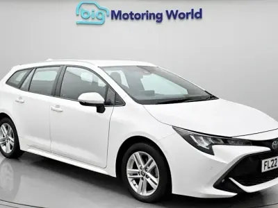 Used Toyota Corolla 122 HP (89 kW) 2022 White Estate