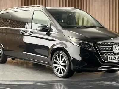 Used Mercedes V220 Premium 163 HP (119 kW) 2024 Black MPV