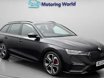 Used Skoda Octavia vRS 200 HP (147 kW) 2023 Black Estate