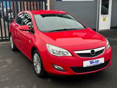 Used Vauxhall Astra Excite 2012 Red Hatchback